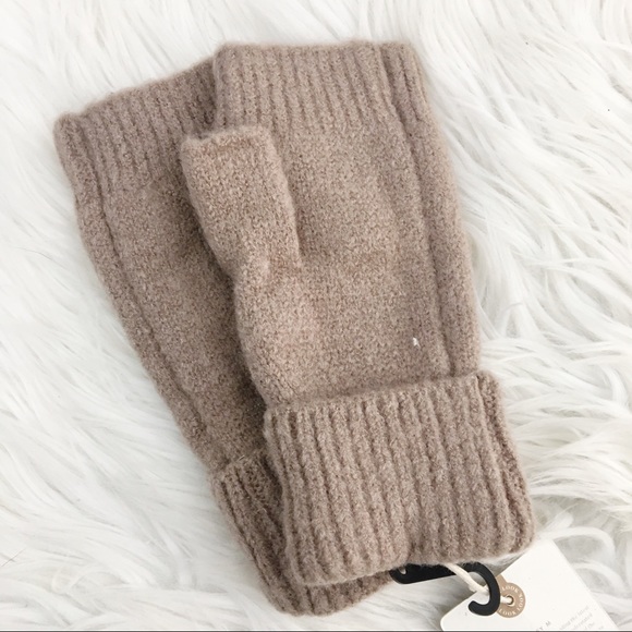 look by m Accessories - Look by M cashmere blend fingerless mitten gloves
